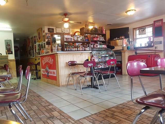 Fina's Diner